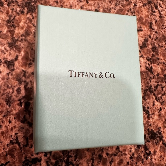 Tiffany & Co. Silver Heart Bracelet - Picture 9 of 10